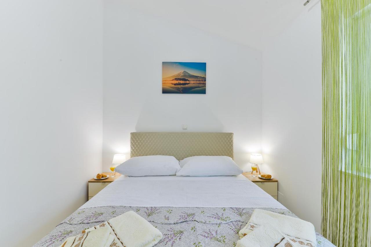 Cascada Villas With Private Jacuzzi And Private Parking Стариград-Пакленица Екстериор снимка