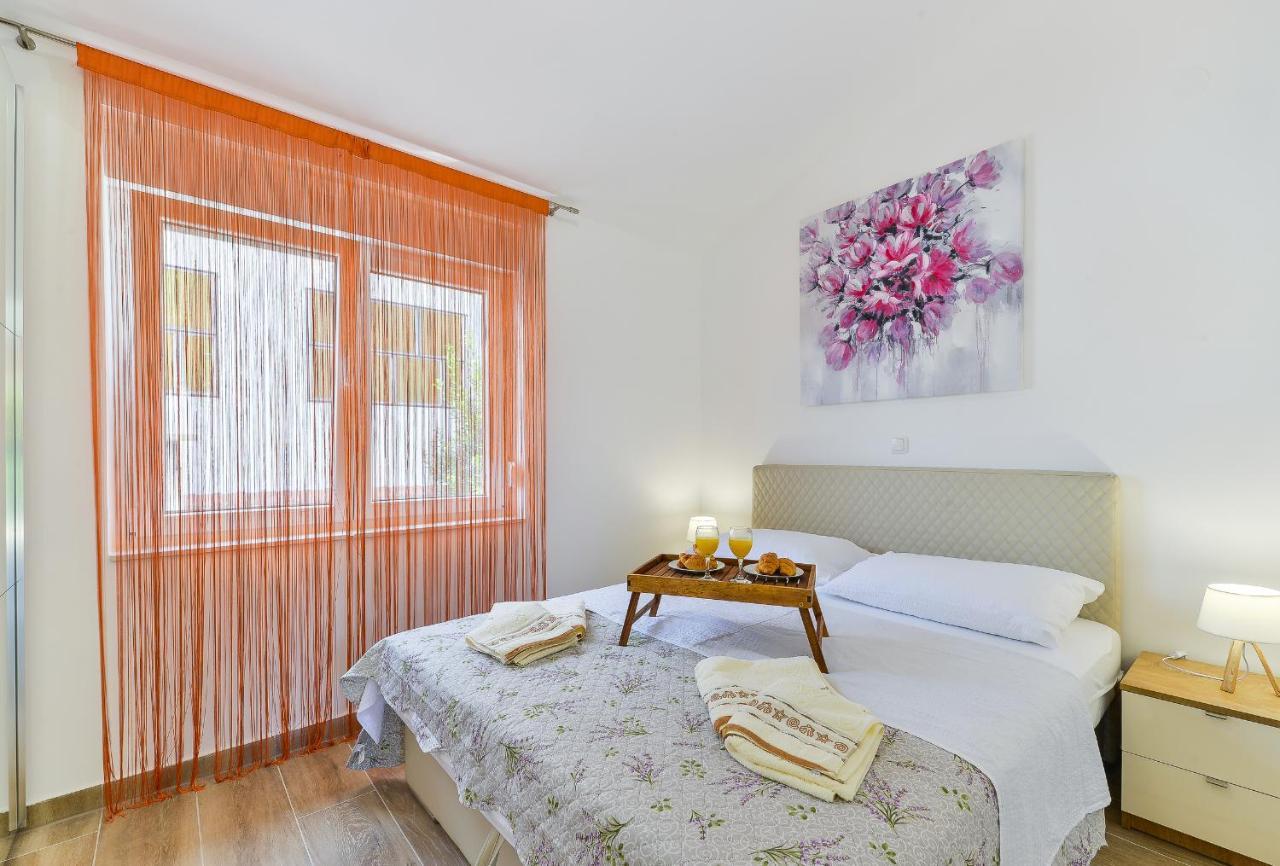 Cascada Villas With Private Jacuzzi And Private Parking Стариград-Пакленица Екстериор снимка