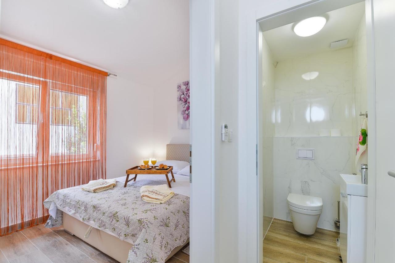 Cascada Villas With Private Jacuzzi And Private Parking Стариград-Пакленица Екстериор снимка