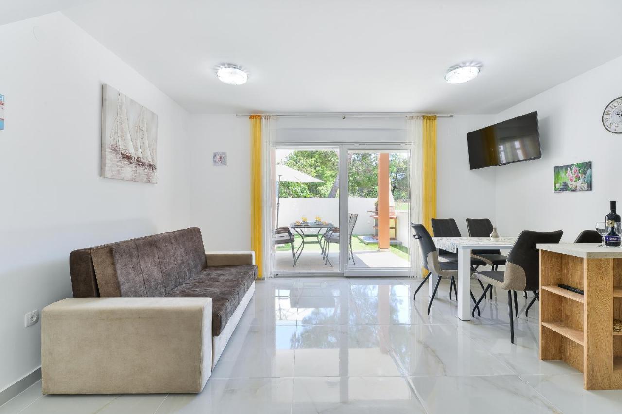 Cascada Villas With Private Jacuzzi And Private Parking Стариград-Пакленица Екстериор снимка