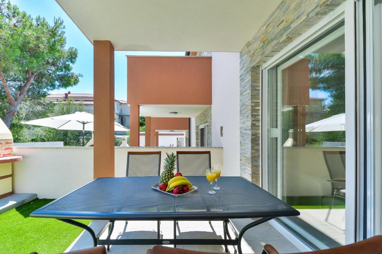 Cascada Villas With Private Jacuzzi And Private Parking Стариград-Пакленица Екстериор снимка