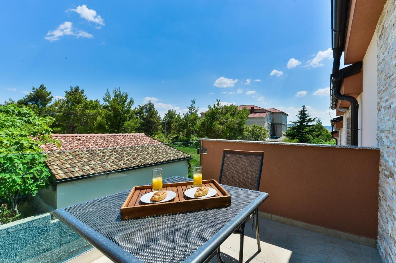 Cascada Villas With Private Jacuzzi And Private Parking Стариград-Пакленица Екстериор снимка