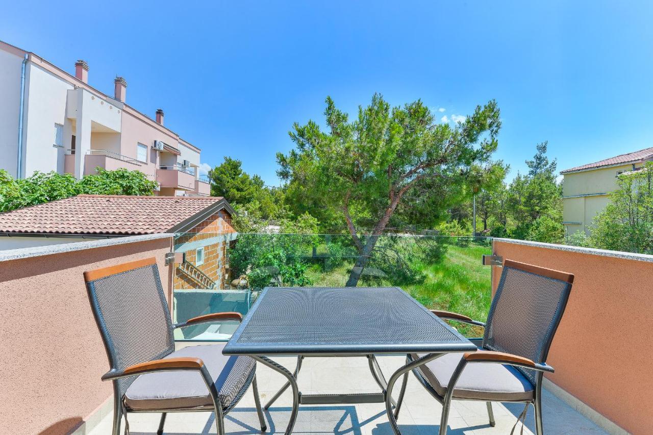 Cascada Villas With Private Jacuzzi And Private Parking Стариград-Пакленица Екстериор снимка