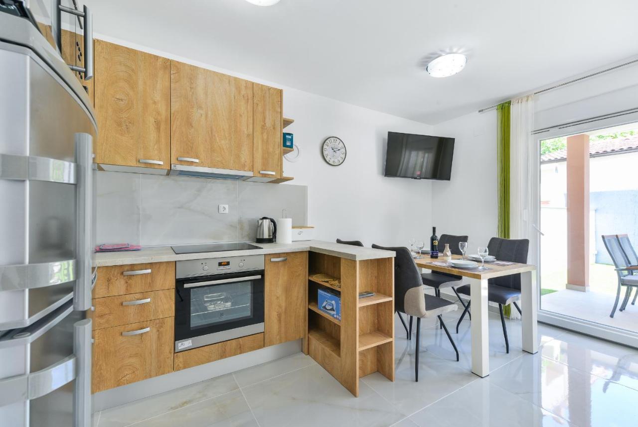 Cascada Villas With Private Jacuzzi And Private Parking Стариград-Пакленица Екстериор снимка